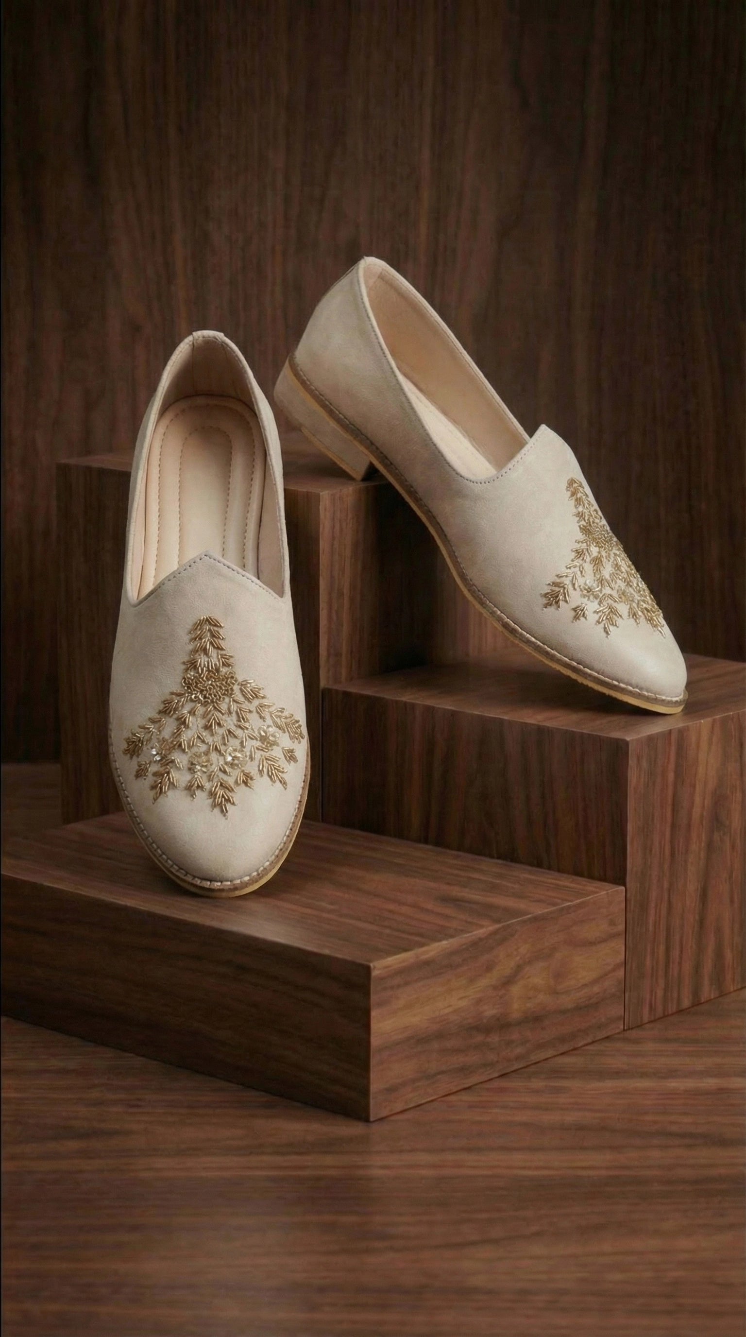 Ivory Embroidered Mojdi Shoes for Men | Elegant Wedding Footwear – Dresswala NX