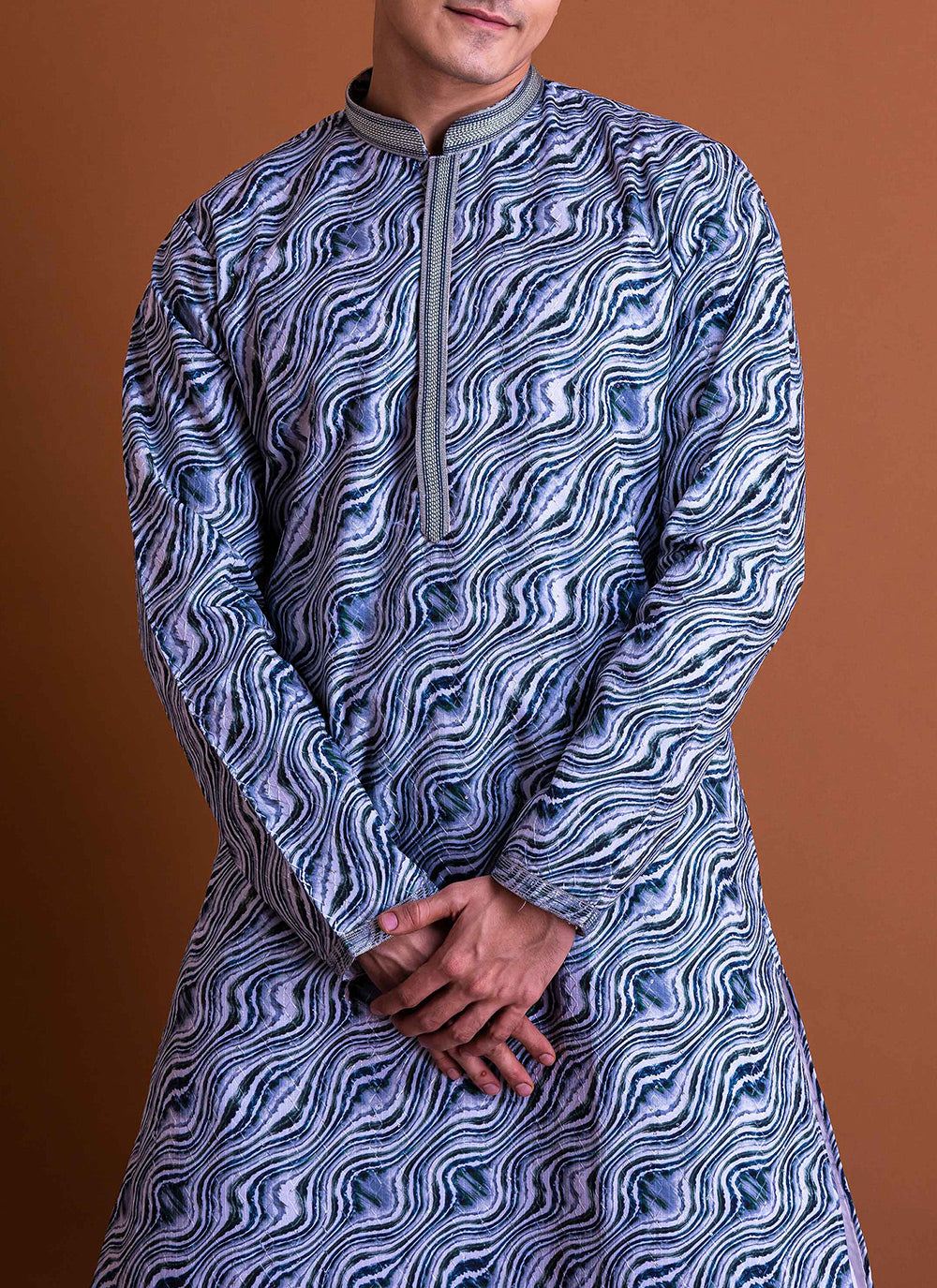 Wavey Blue & White Artistic Print Kurta Set