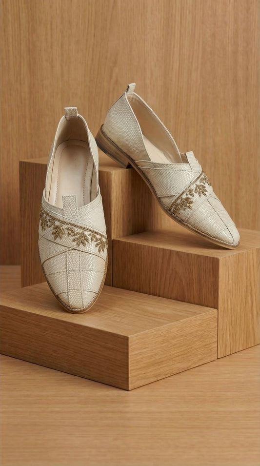 Crossvine Embroidered Mojdi for Men | Ivory Festive Footwear – Dresswala NX